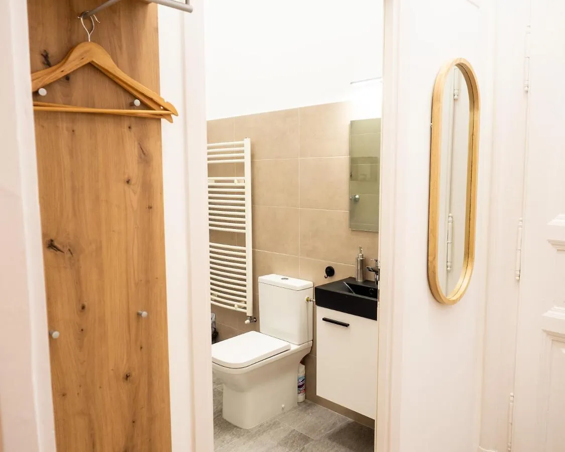 D52 - New Home In Downtown Budapest